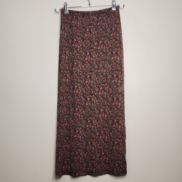 Jhon Galt Floral Maxi Skirt - Black and Red - Picture 1 of 4